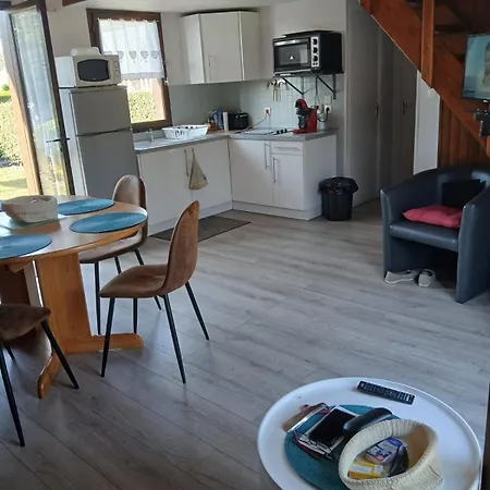 5 Personnes Proche De La A