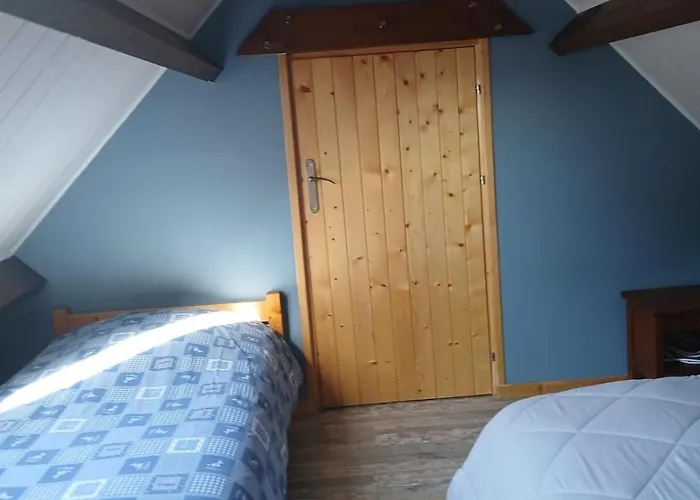 5 Personnes Proche De La A