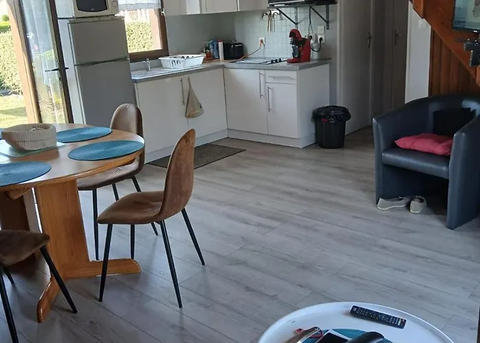 5 Personnes Proche De La A