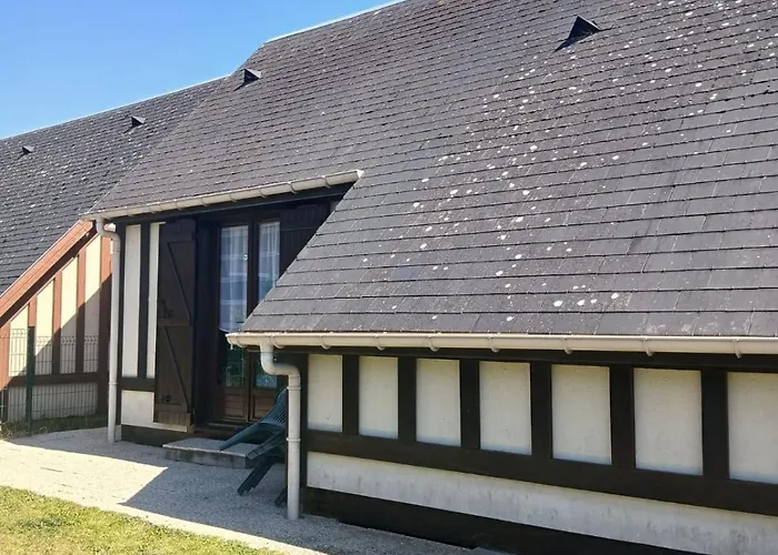 5 Personnes Proche De La A * Merville-Franceville-Plage